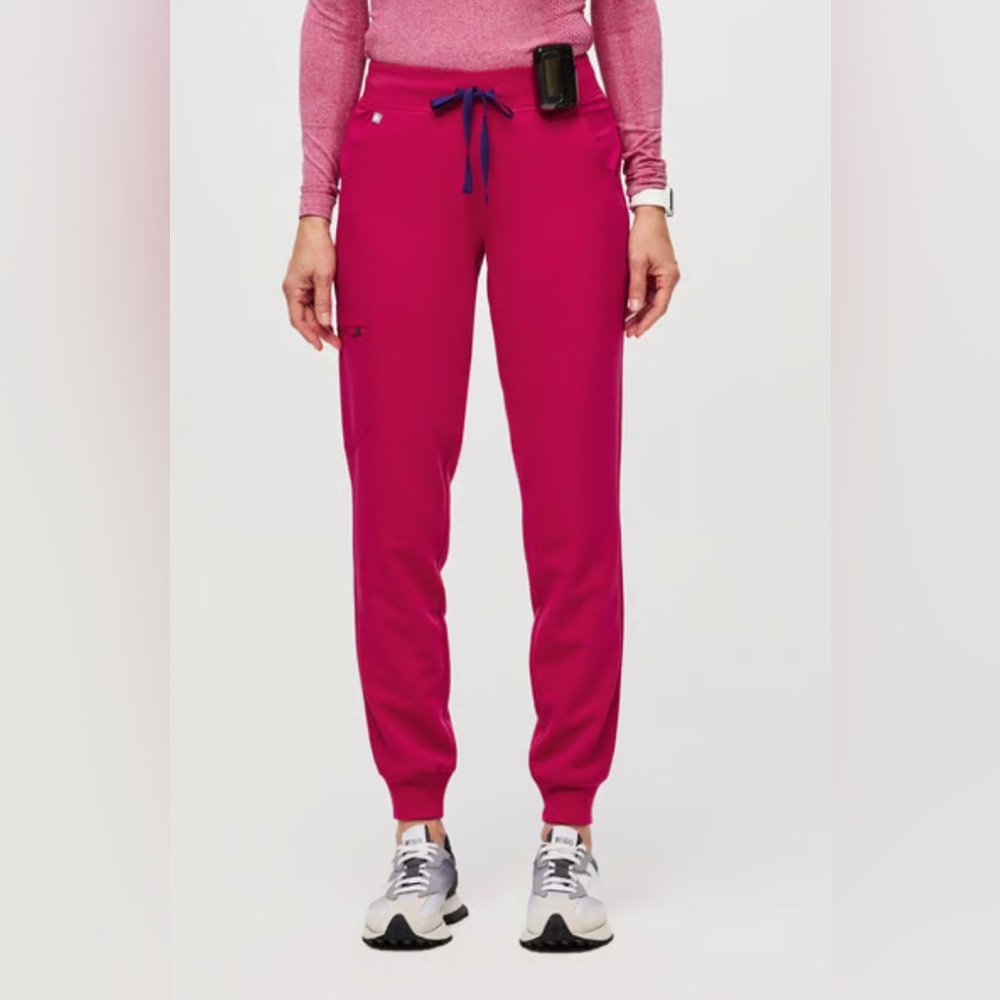 Figs Women’s Ultra Rose Zamora Jogger Scrub Pants